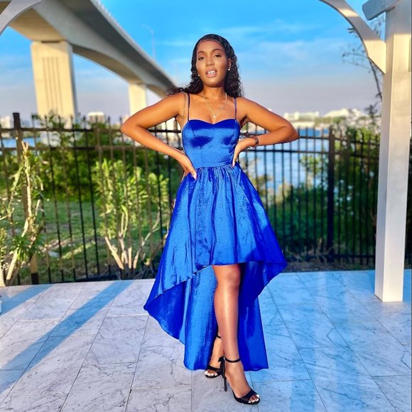 Dress - Picture 3 of 4